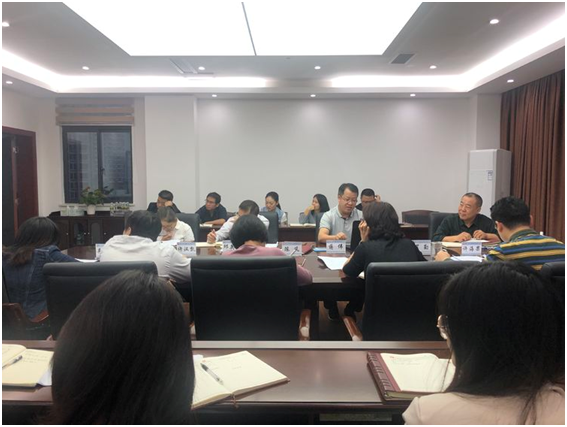 加強學習，深入開展調(diào)查研究，全面增強擔保本領——市擔保公司黨支部書記上黨課